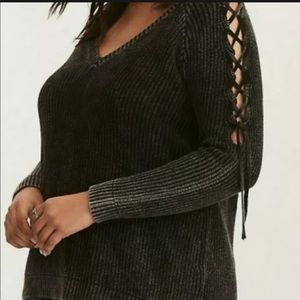 💥Torrid Army Green Mineral Wash Lace Sleeve Sweater
